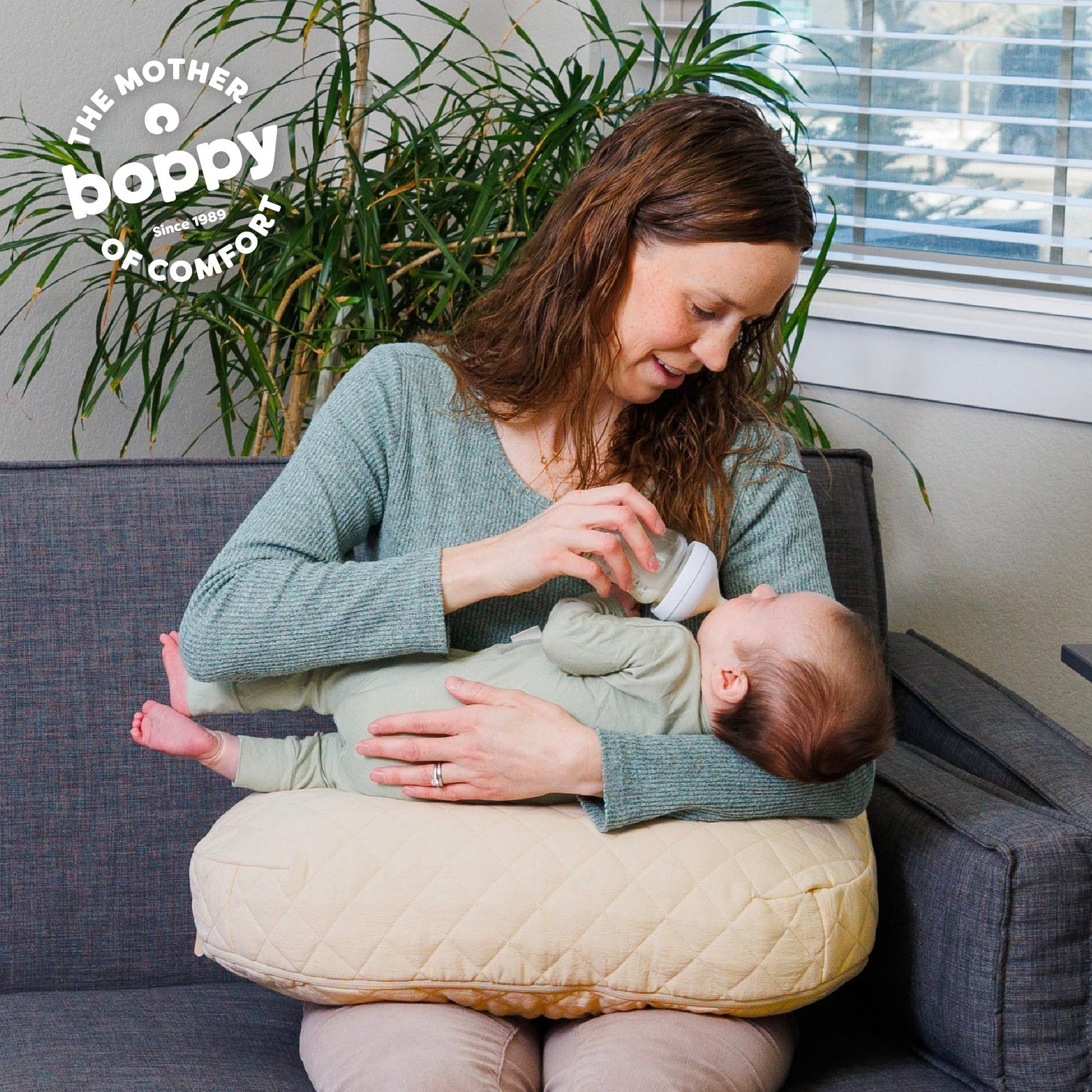 Boppy Nursing Pillow Luxe